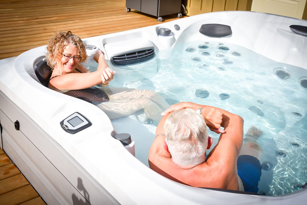 Jacuzzi Hot Tubs Lifestyle 2