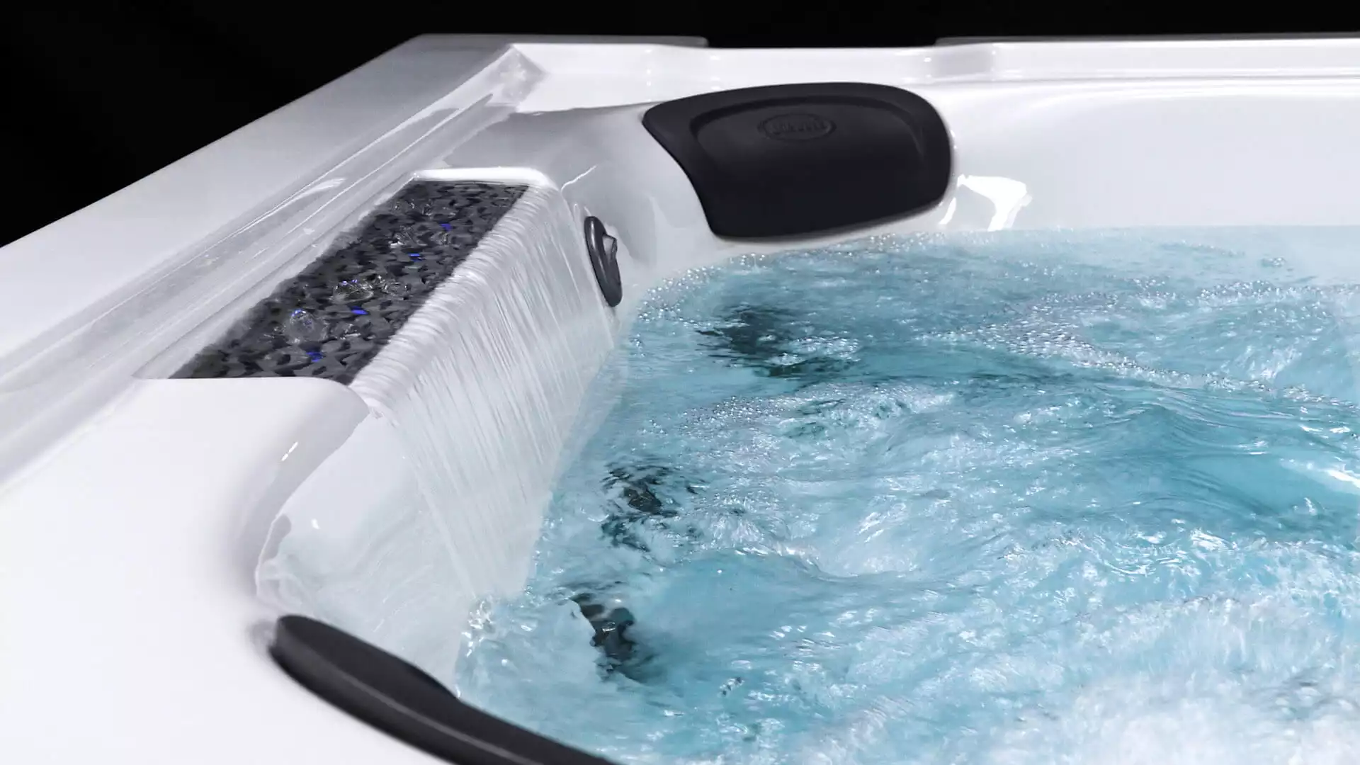 spa with jets on